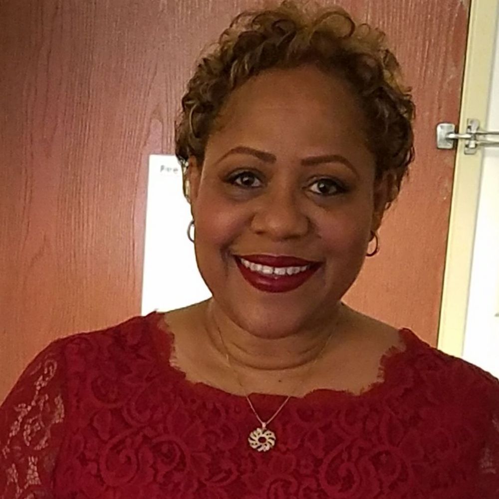Meet your Posher, Angie
